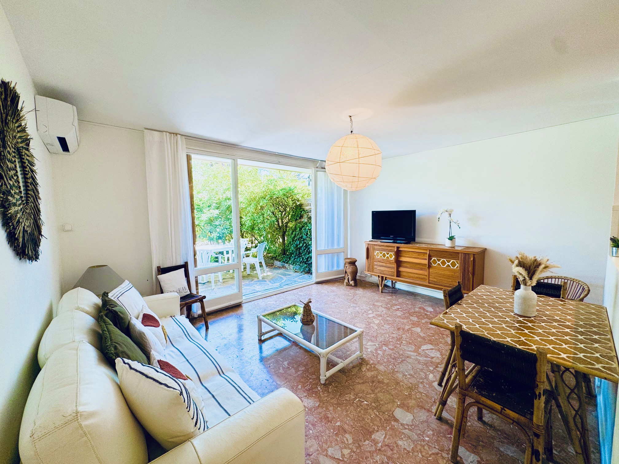 HOLIDAY T2 – Appartement – ST TROPEZ